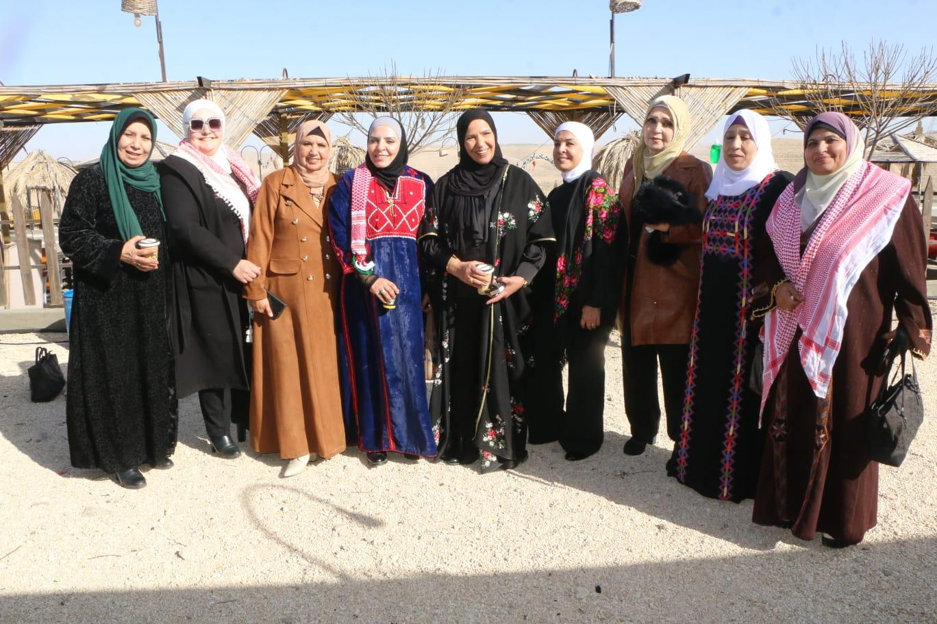 مجموعة نشميات مأدبا الأصايل يحتفلن بعيد ميلاد جلالة الملك عبد الله الثاني الرابع وستون بالموقع السياحي لمطل الوالة مجددات الولاء والانتماء للوطن